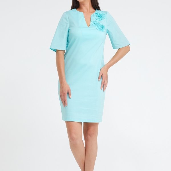 Licht aansluitende jurk